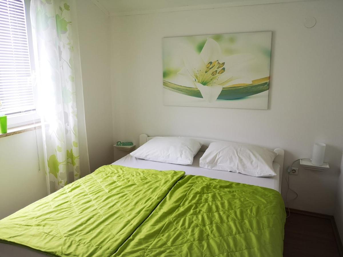 Chillout Apartments With Pool Patricia 法扎纳 外观 照片